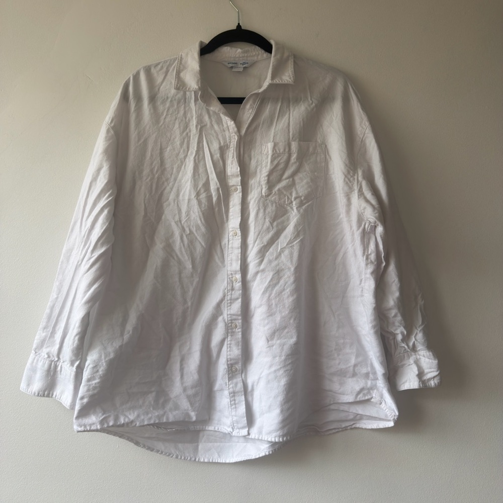 Old Navy White Women's Button-Down Shirt‎